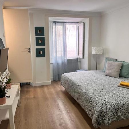 Appartamento Casa Travessa Dos Lagares Lisbona Esterno foto
