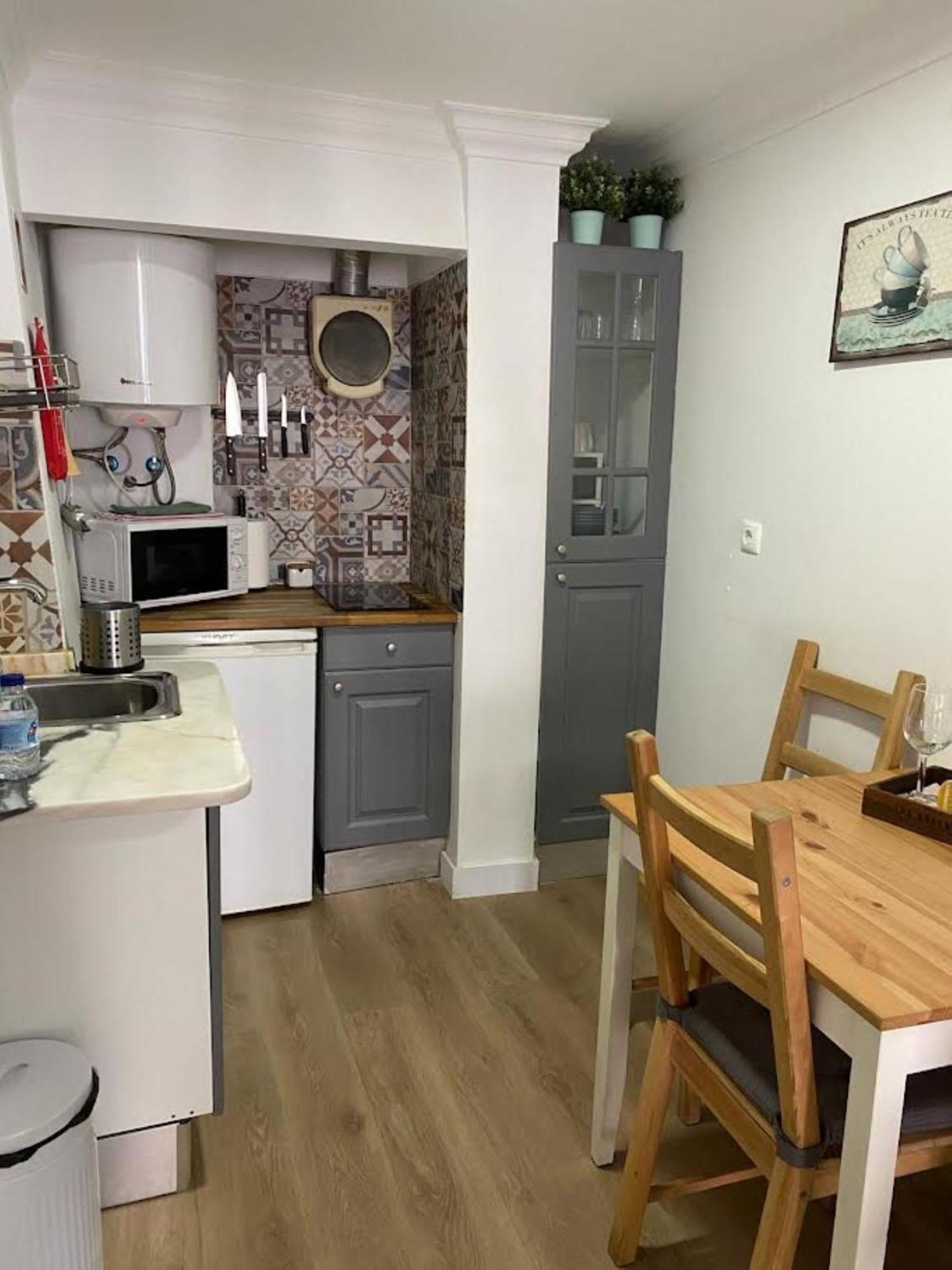 Appartamento Casa Travessa Dos Lagares Lisbona Esterno foto