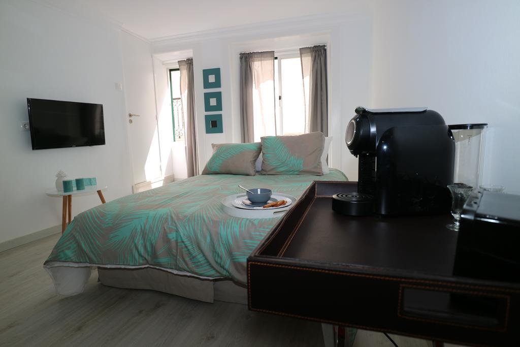 Appartamento Casa Travessa Dos Lagares Lisbona Esterno foto